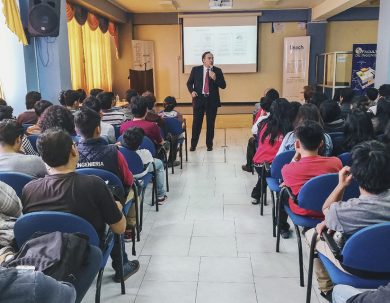 Ingeniería realizó conferencias sobre tendencias tecnológicas en la Unach