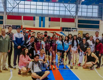 Unach premió a las y los campeones del Interfacultades 2019