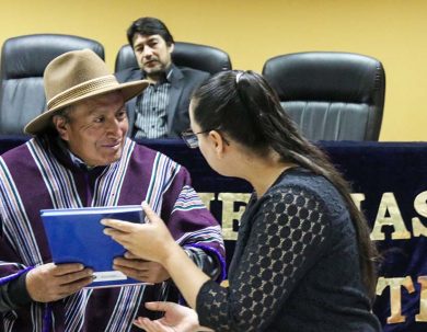 Carrera de Economía entregó modelos de gestión y de negocio a los GADs parroquiales rurales de Chimborazo