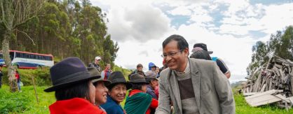 ESTUDIANTES DE LA UNACH SIEMBRAN 2500 ÁRBOLES EN COLTA
