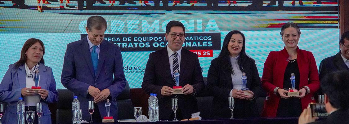 UNACH ENTREGA 651 LAPTOPS A DOCENTES PARA FORTALECER LA CALIDAD ACADÉMICA Y LA INNOVACIÓN EDUCATIVA