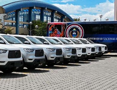 UNACH RENUEVA SU PARQUE AUTOMOTOR CON LA ADQUISICIÓN DE 13 VEHÍCULOS INSTITUCIONALES