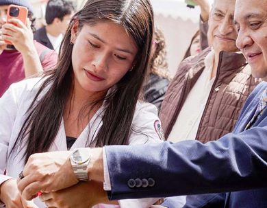 GADM DE RIOBAMBA FORTALECE LA PLANTA DE LÁCTEOS DE AGROINDUSTRIA CON DONACIÓN DE MAQUINARIA